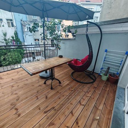 Entire Modern Studio With Terrace - North Station Брюксел Екстериор снимка