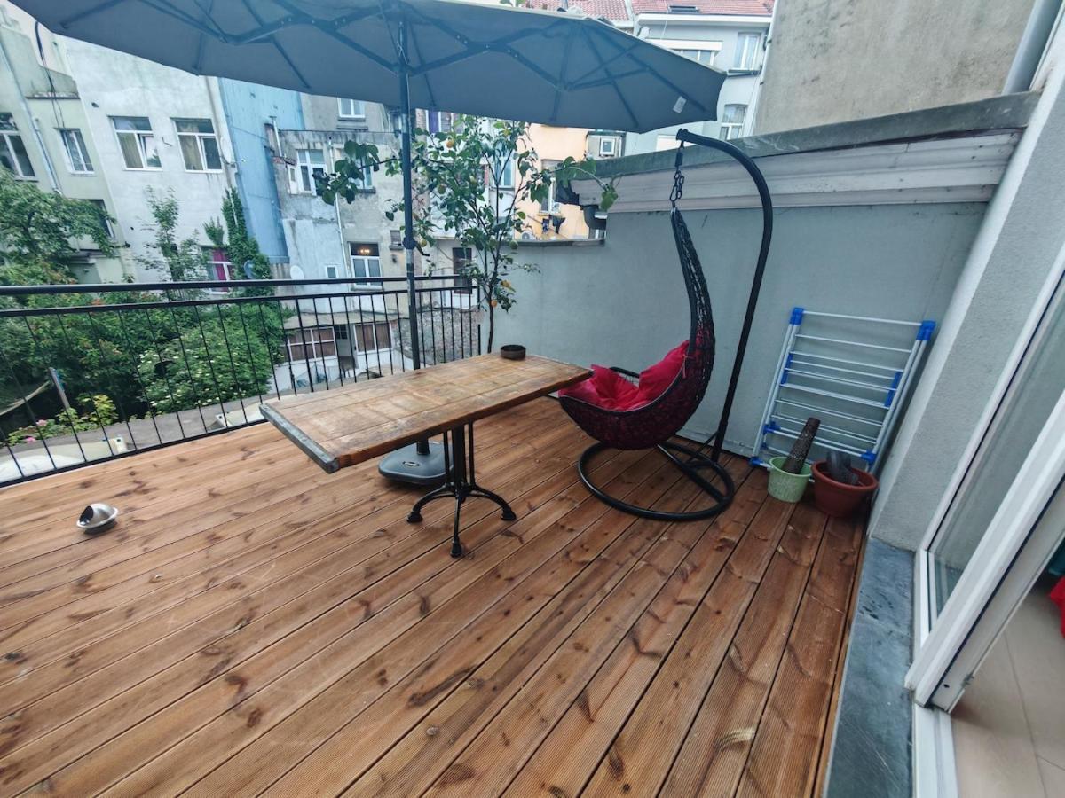 Entire Modern Studio With Terrace - North Station Брюксел Екстериор снимка